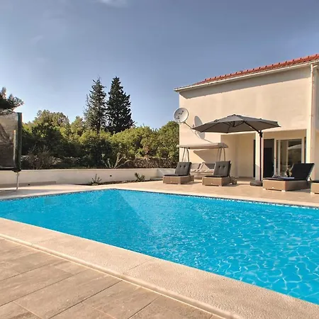 Holiday home Two-bedroom In Poplat Vela Luka