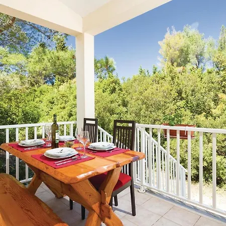 Two-bedroom In Poplat * Vela Luka