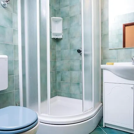 Two-bedroom In Poplat בית נופש