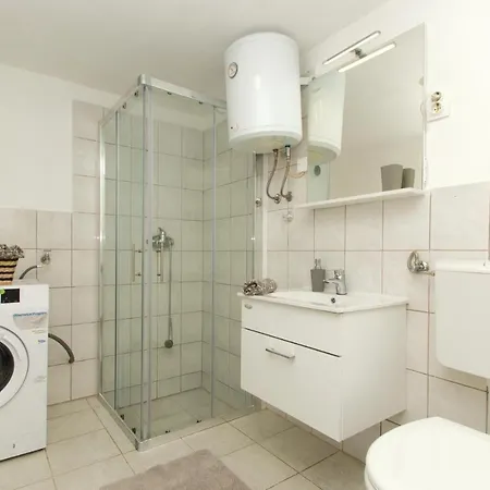 בית נופש Two-bedroom In Poplat *